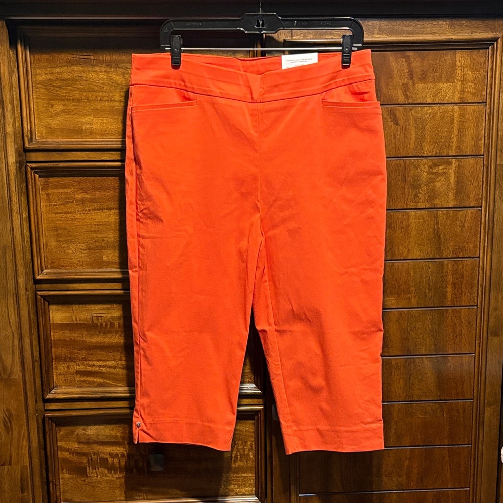 Chico's Vibrant Orange Capri’s